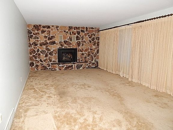 5th image of 2689 Duffy Dr