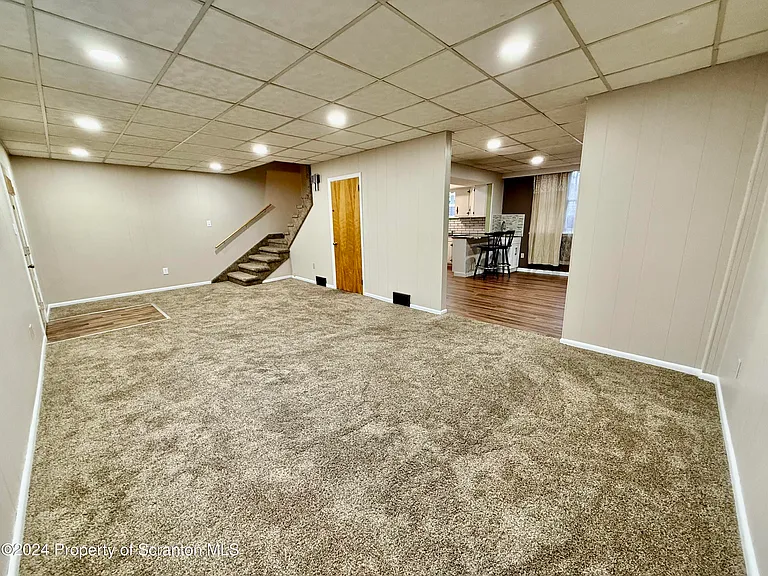 22 N Goodwin Ave — Photo 8