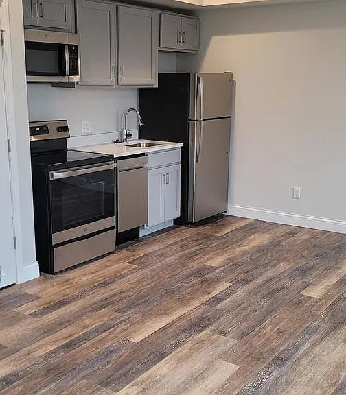 424 Emmet St — Photo 14