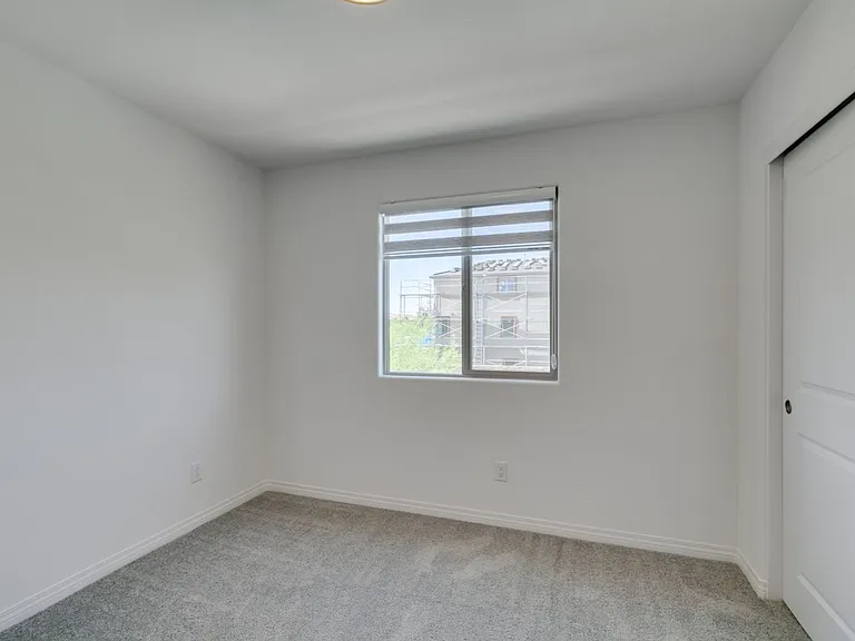 10303 Dallington St — Photo 37