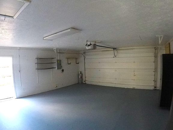 2nd image of 14922 Gentilly Pl