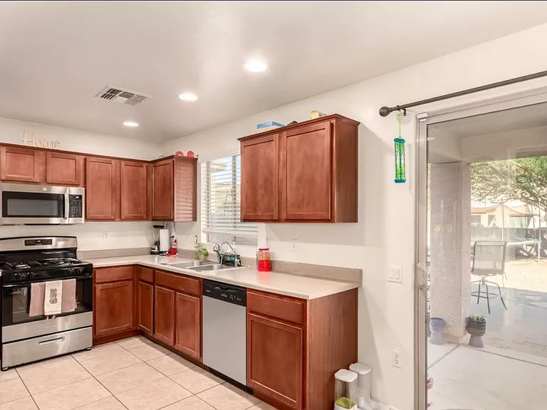 14361 S Camino Vallado — Photo 15