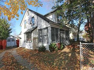 7 Park Ave, Glen Cove, NY 11542