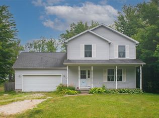 6093 Redwood Dr, Harborcreek, PA 16421