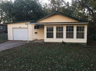 707 N Division St, Cleveland, OK 74020