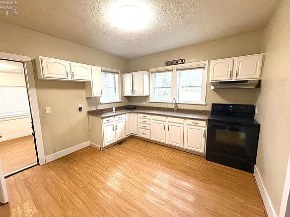 5th image of 4360 Townline Rd #12