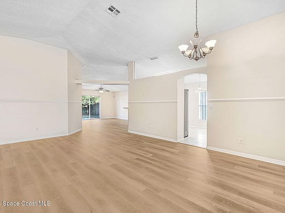 4th image of 1511 Talamore Ln