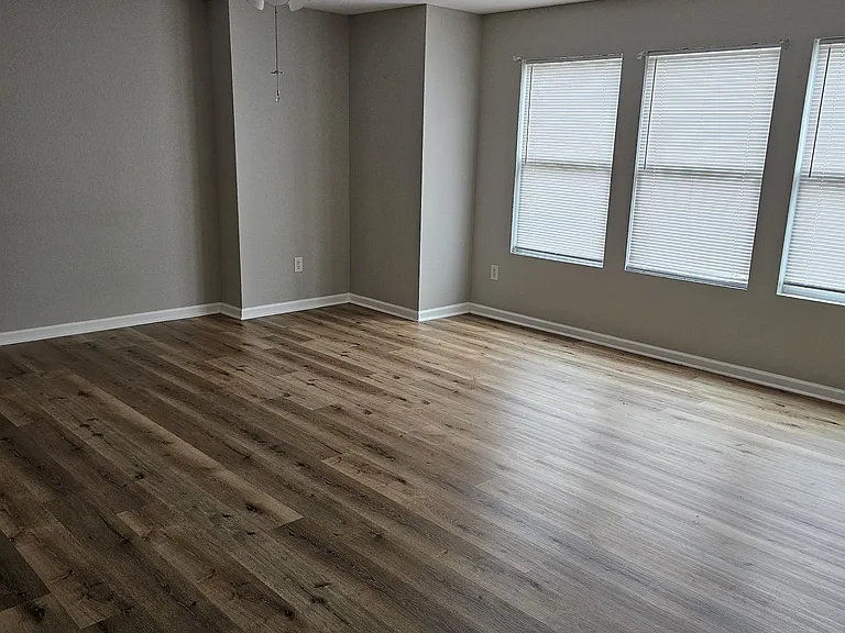 130 Blackwell Ct — Photo 3