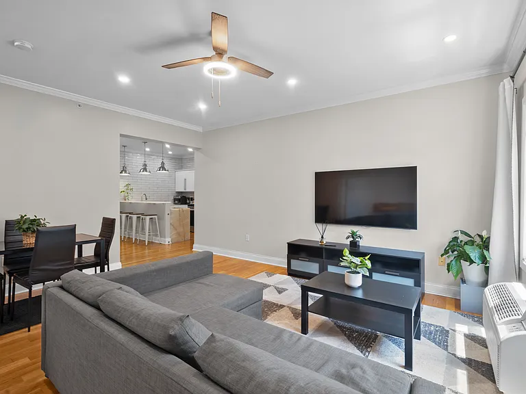 5501 Hudson Ave #407 — Photo 7