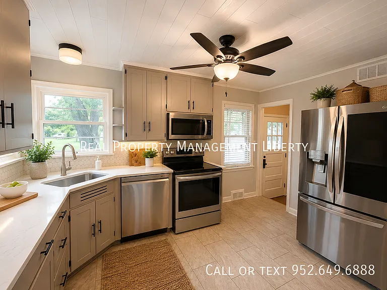 5201 W 28th St — Photo 3