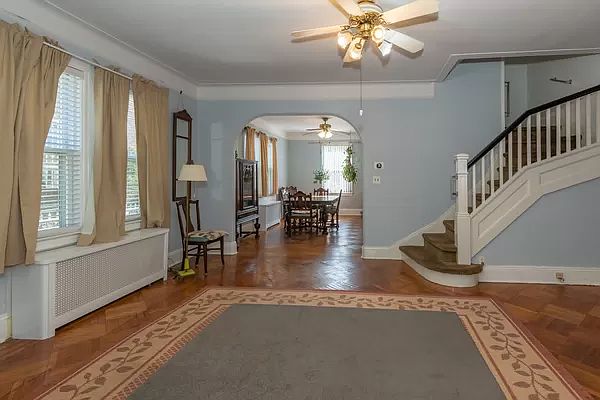 1st image of 3337 88th St