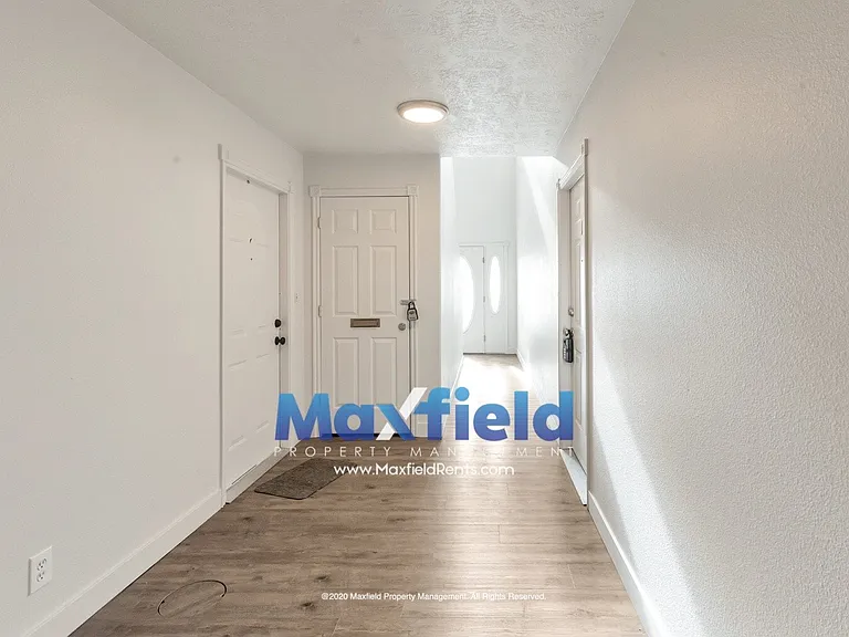 2737 E 750 N #1 — Photo 2