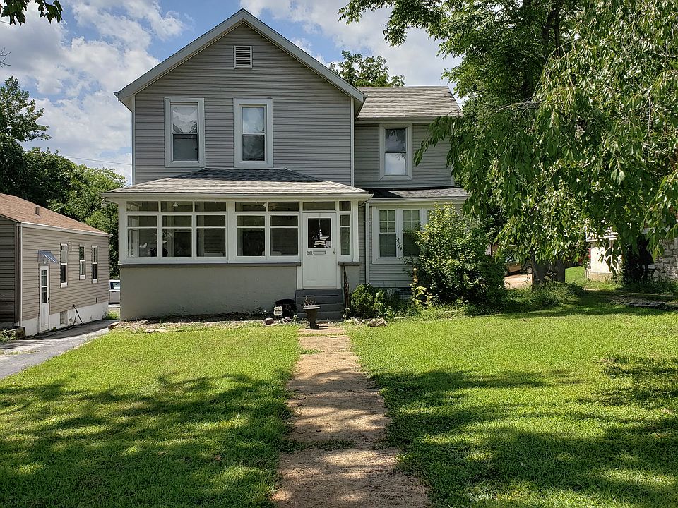 1st image of 2001 McCausland Ave