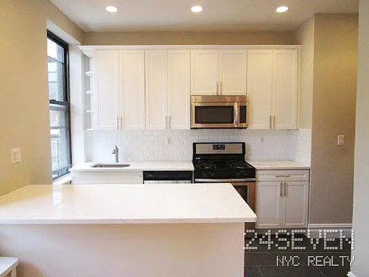 Rented by 24 7 NYC Realty Inc. | media 35