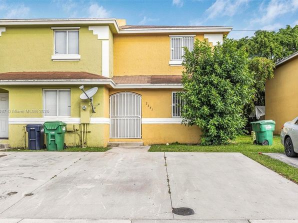 2261 NW 136th Ter #2261