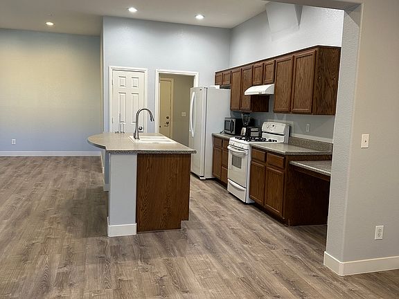 4th image of 3344 Kaniksu Ct