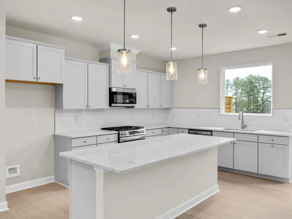 149 Broadway St, Knightdale, NC 27545