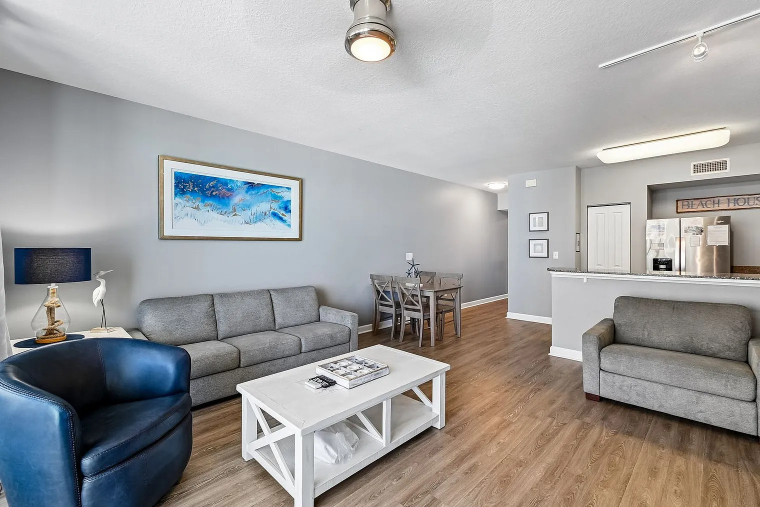 1 bed, 2.0 bath, 947 sqft, $2,826 — Photo 3