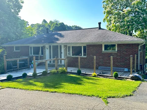 20 Russ St, Burgettstown, PA 15021