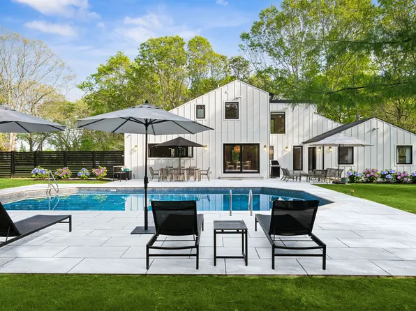 630 Narrow Ln, Sagaponack, NY 11962