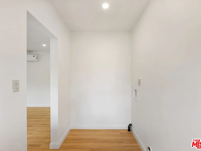 1720 N Avenue 45 — Photo 17