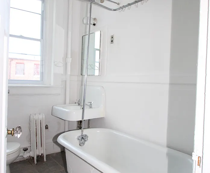 Avon Apartments — Photo 10
