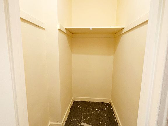 5th image of 570 Ocean Ave APT 1A