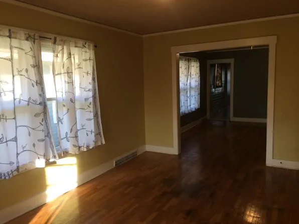 1116 SW Taylor St APT 3, Topeka, KS 66612