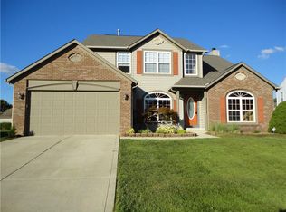 13999 Meadow Lake Dr, Fishers, IN 46038