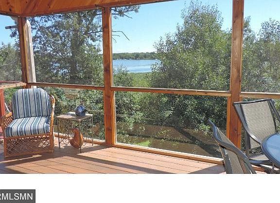 3rd image of 27087 Bayshore Dr NW