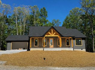 844 Steeplechase Dr, Jamestown, TN 38556