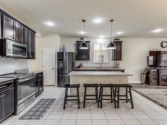 5th image of 2205 Simmental Rd