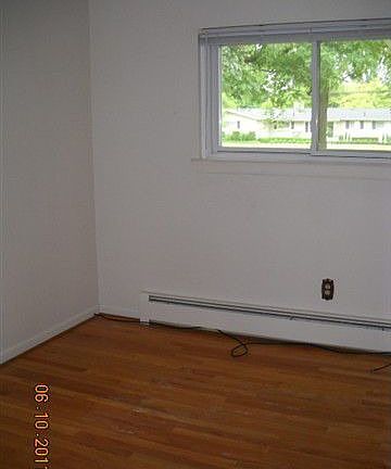 5th image of 38700 Shoreline Dr