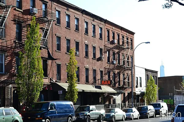 Rented by Miron Properties | media 36