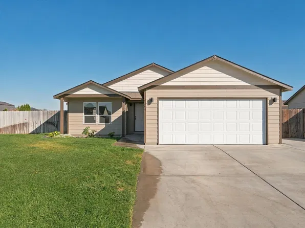 6209 Panther Ln, Pasco, WA 99301