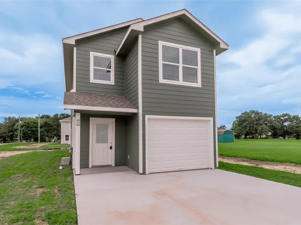 250 N Shady Oaks Dr, Pointblank, TX 77364