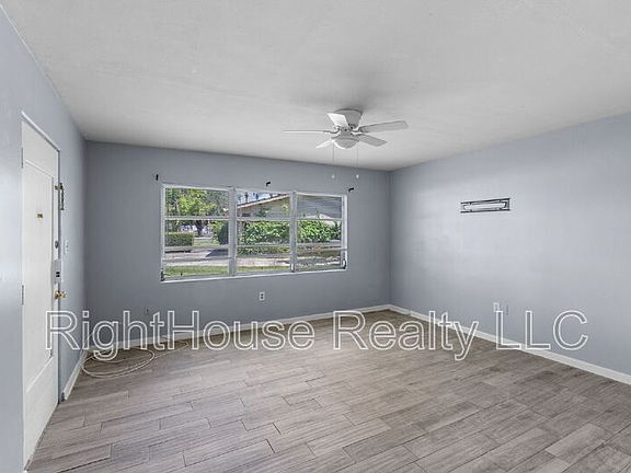 5th image of 1220 Sunshine Ave