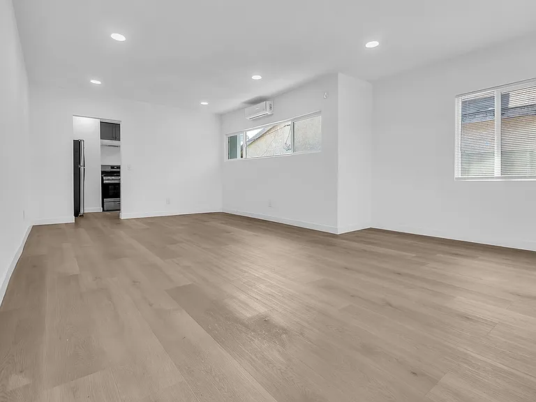 5518 Denker Ave — Photo 5