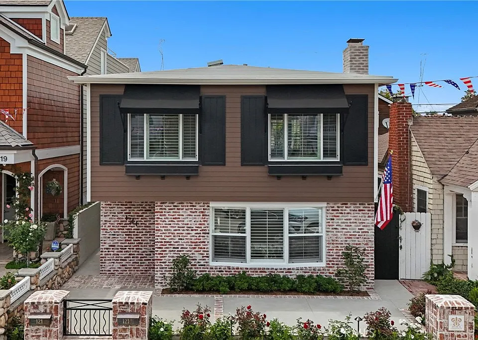 121 Topaz Ave