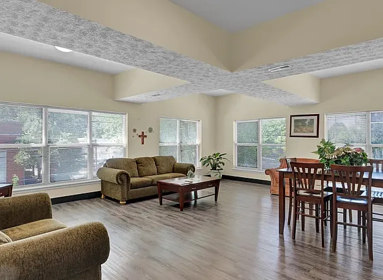 Rowan Place Apartments — Photo 3