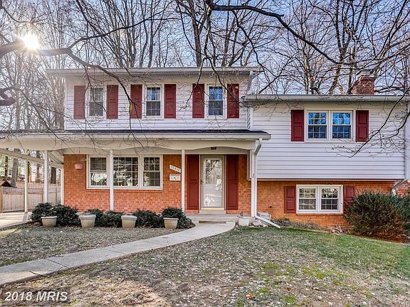 2nd image of 13913 Drake Dr
