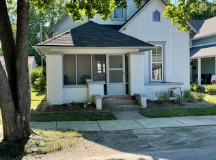 371 N 11th St, Noblesville, IN 46060