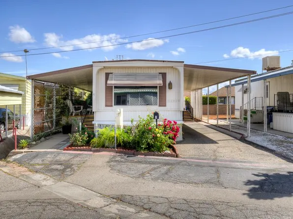 1724 Minnewawa Ave #8, Clovis, CA 93612