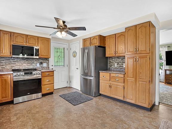 5th image of 55 Southampton Rd