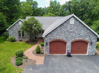 416 Indian Head Rd, Columbia, PA 17512