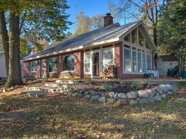 2097 Peninsula Dr, Mora, MN 55051