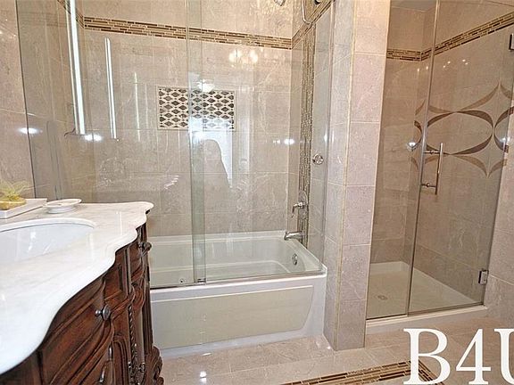 4th image of 1956 Bergen Ave #2