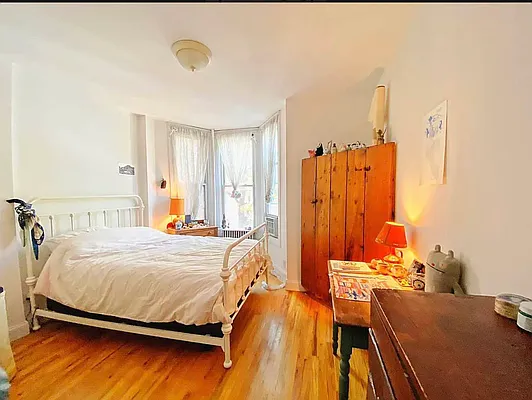 Rented by Corcoran | media 7