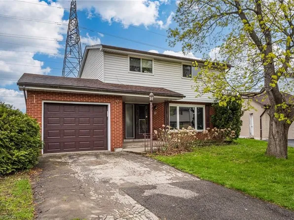 55 Yarmouth Ct, Hamilton, ON L8S 3E2