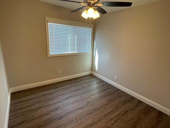 5th image of 916 S Marguerita Ave #A